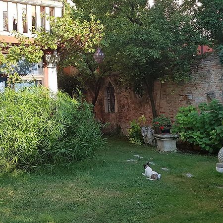 Appartamento Garden Ca' Rezzonico Benátky Exteriér fotografie