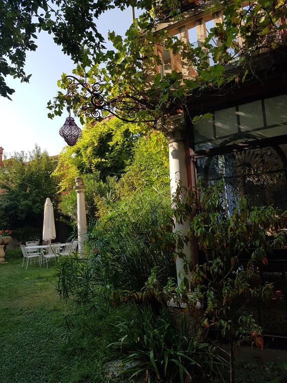 Appartamento Garden Ca' Rezzonico Benátky Exteriér fotografie